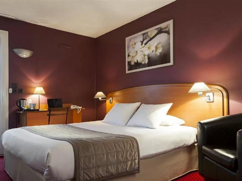 Sky Hotel Goussainville Charles De Gaulle Exterior photo