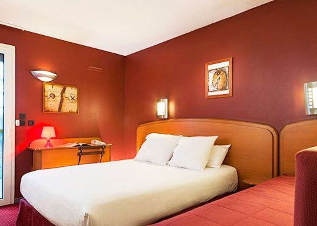 Sky Hotel Goussainville Charles De Gaulle Room photo