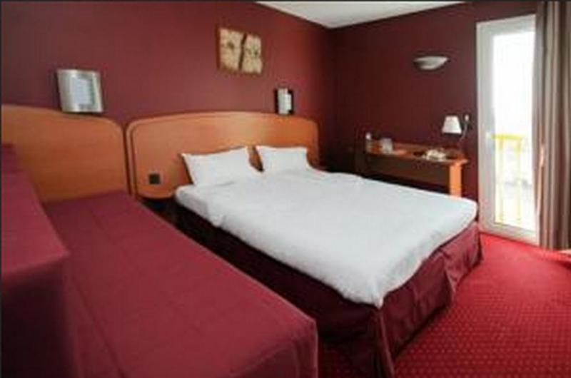 Sky Hotel Goussainville Charles De Gaulle Exterior photo