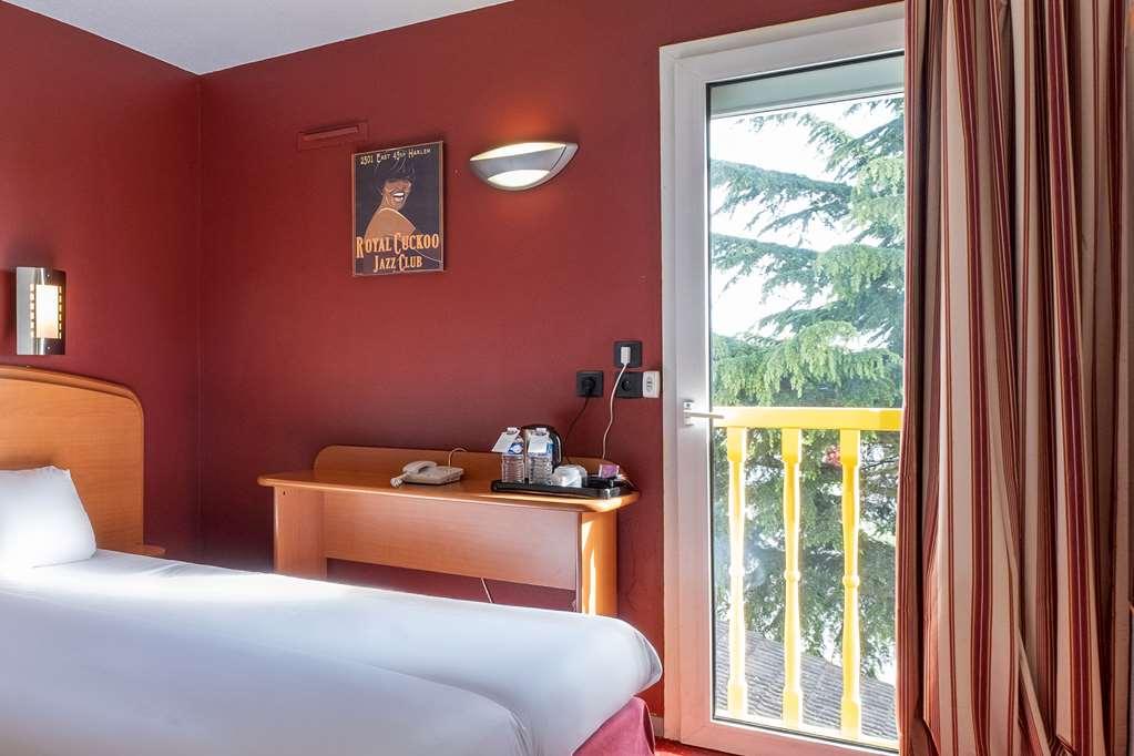 Sky Hotel Goussainville Charles De Gaulle Room photo